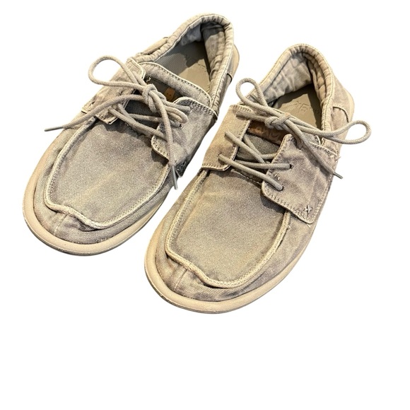 Sanuk slipon sneakers loafers shoes men’s 9 like new - Picture 1 of 5